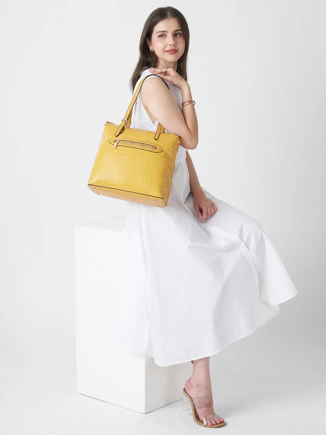 Caprese Antonia Medium Ochre Tote Bag - Image 7