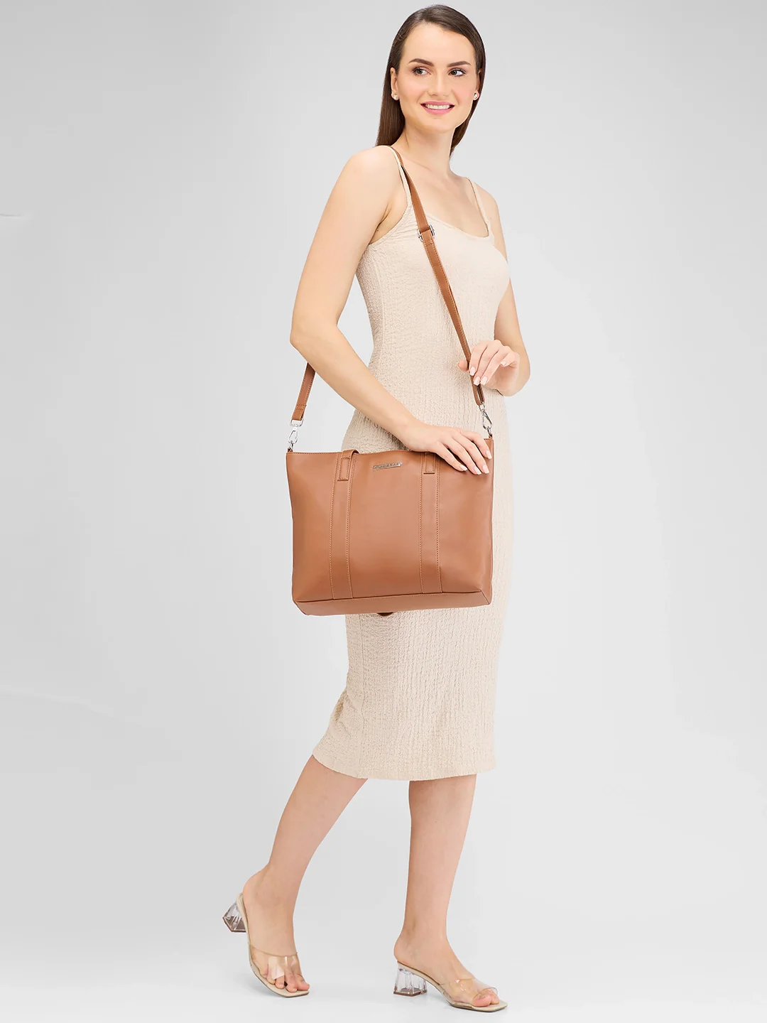 Caprese Bailey Medium Saddle Tote Bag - Image 3