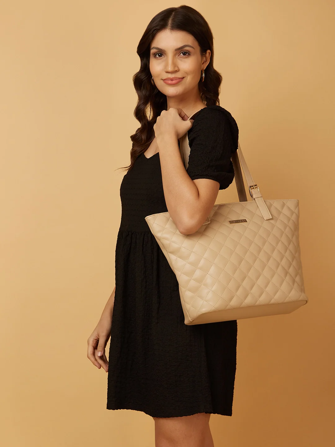 Caprese Bradley Medium Beige Tote Bag - Image 3
