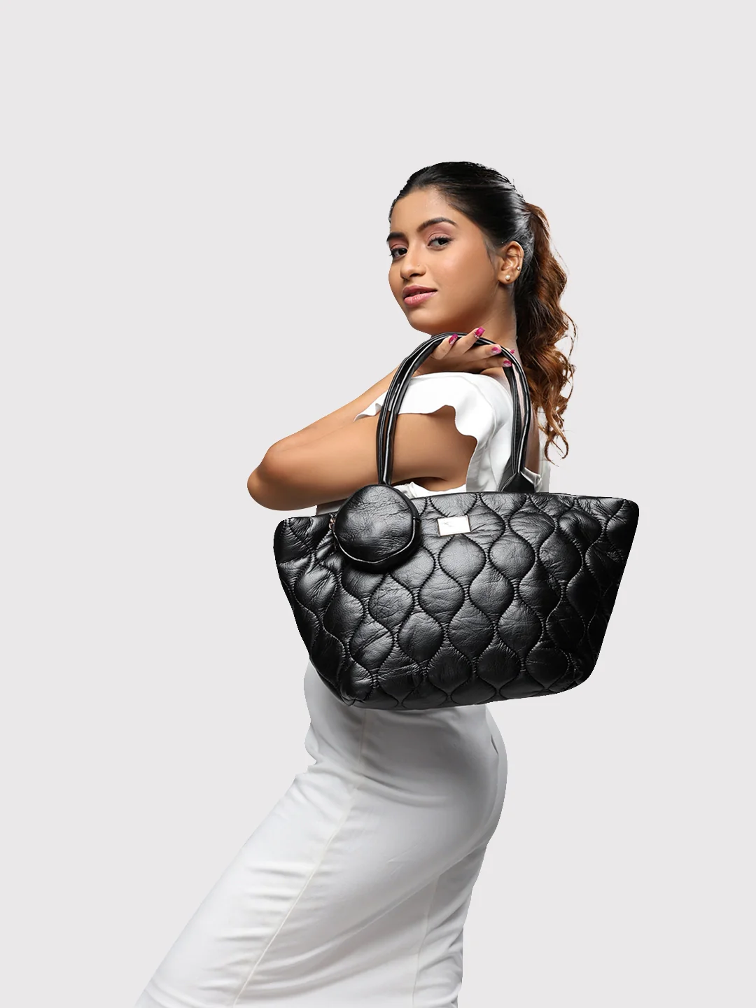 Caprese Briar Medium Black Tote Bag - Image 12