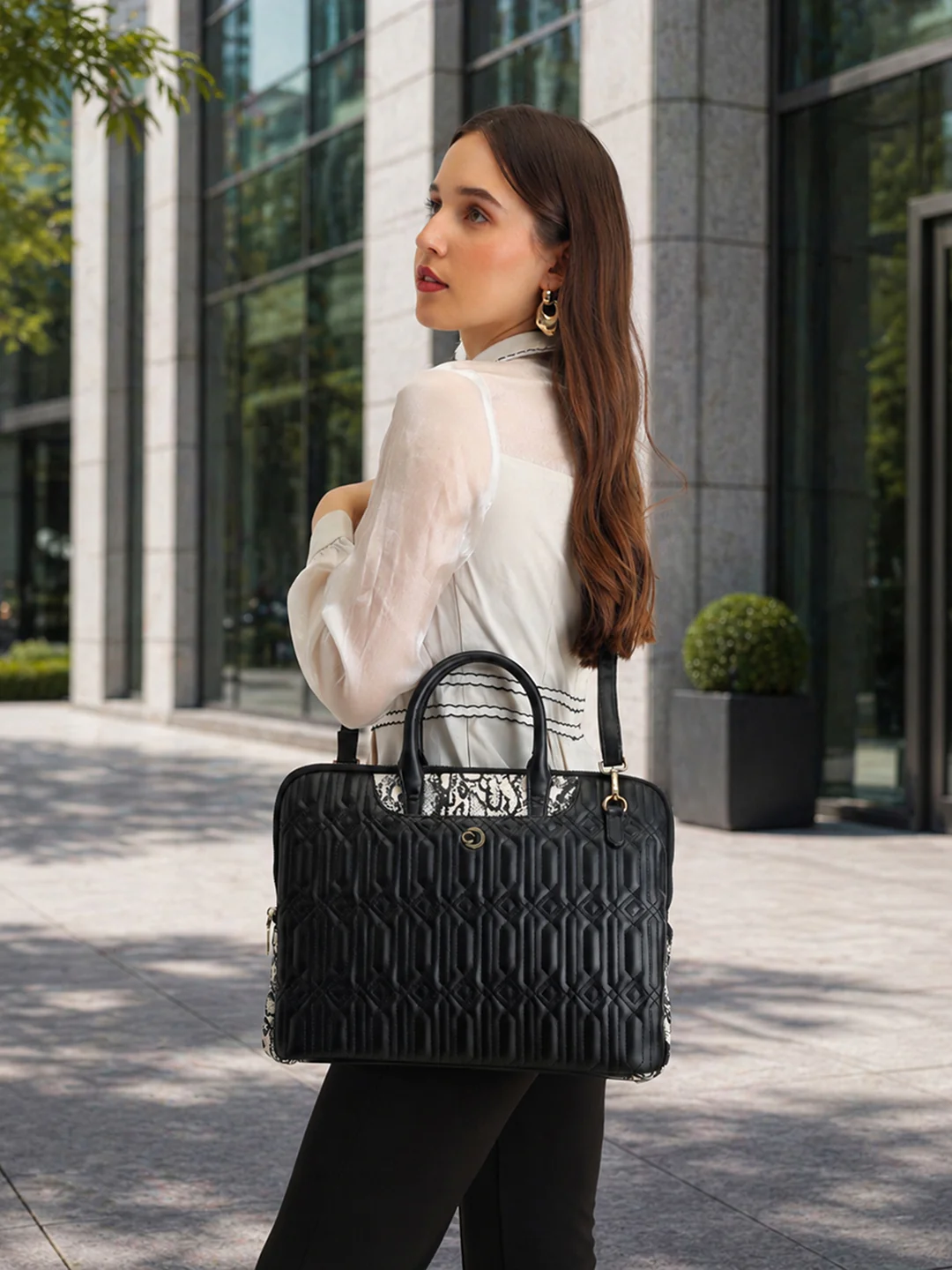 Caprese Bubble Large Black Laptop Bag - Image 2