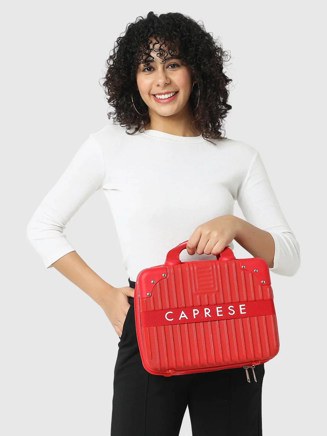 Caprese Callen Medium Red Vanity Case - Image 3