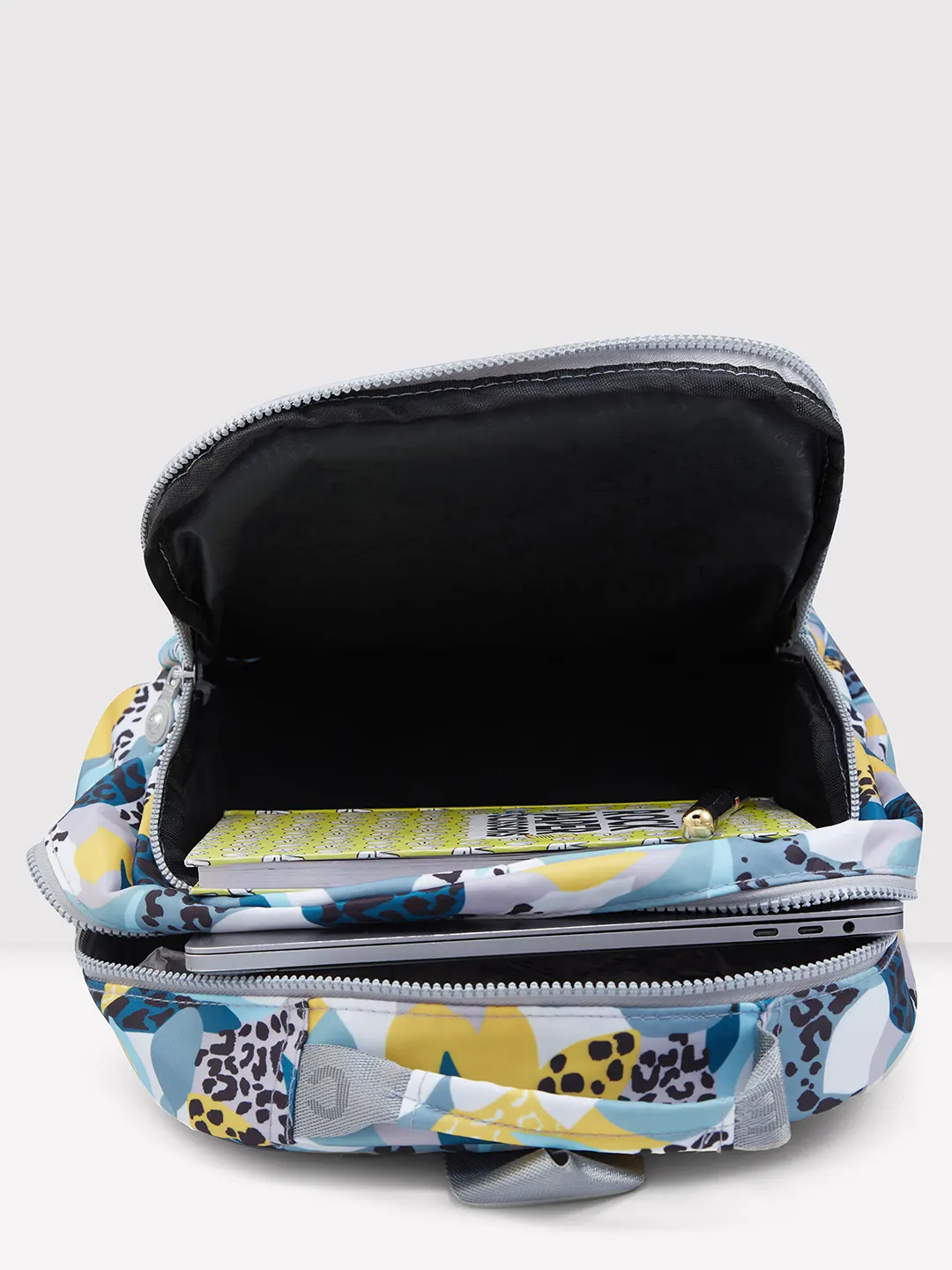 Caprese Celia Medium Mint Backpack - Image 11