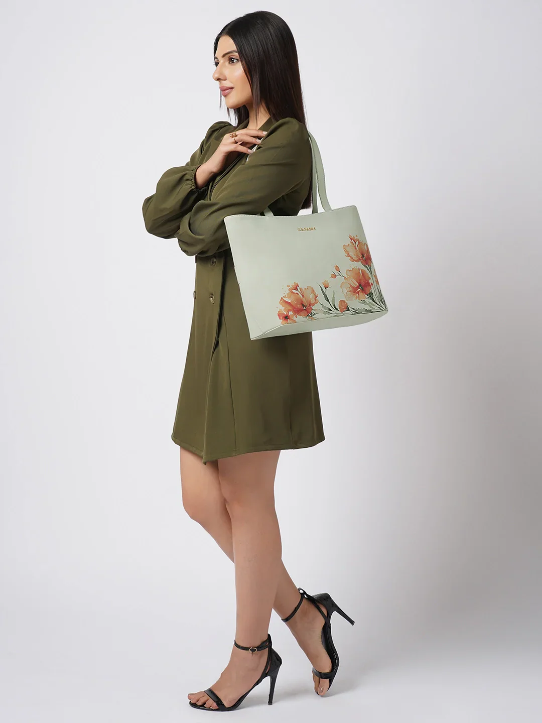 Caprese Chloe Large Grey Tote Bag - Image 8