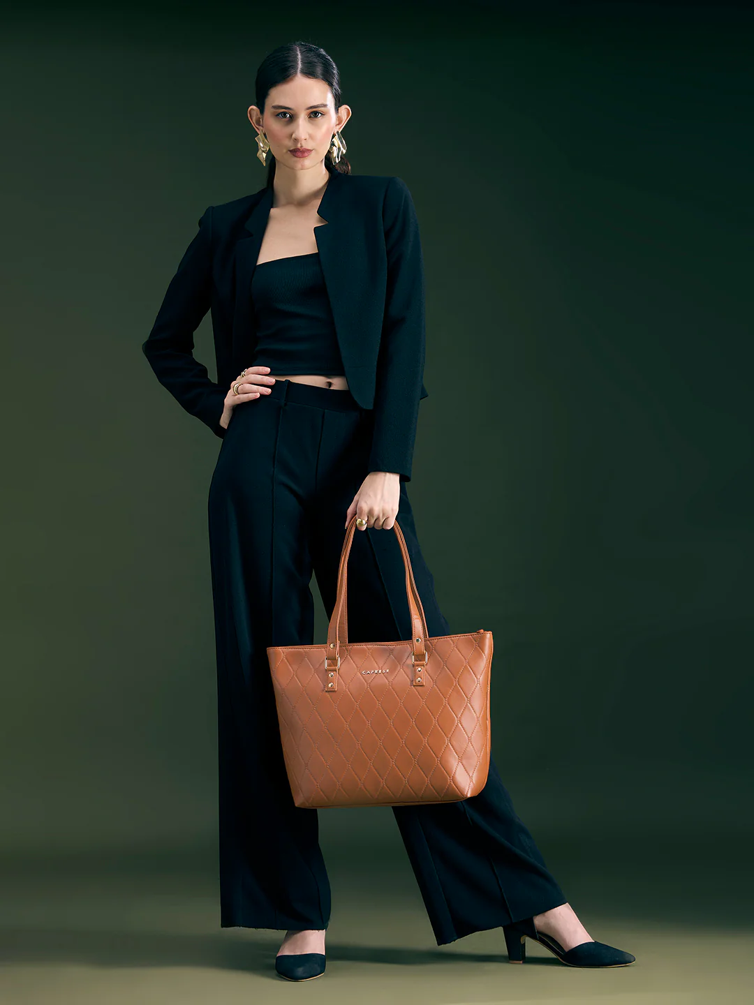 Caprese Claudiaa Large Tan Tote Bag - Image 9