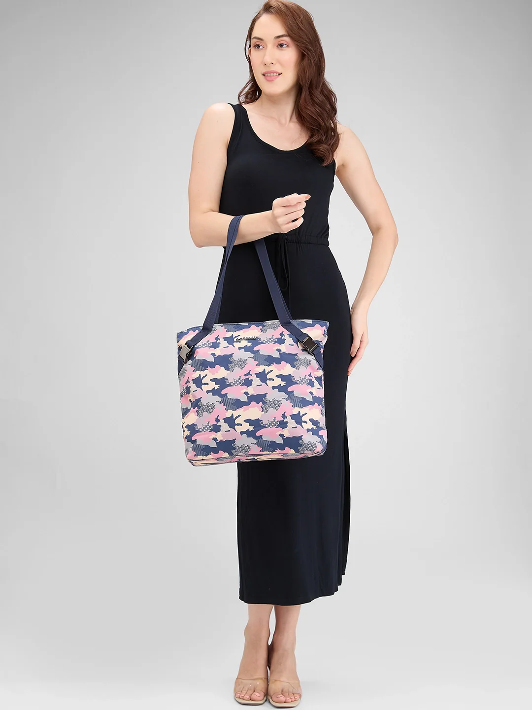 Caprese Cole Large Navy Tote Bag - Image 2