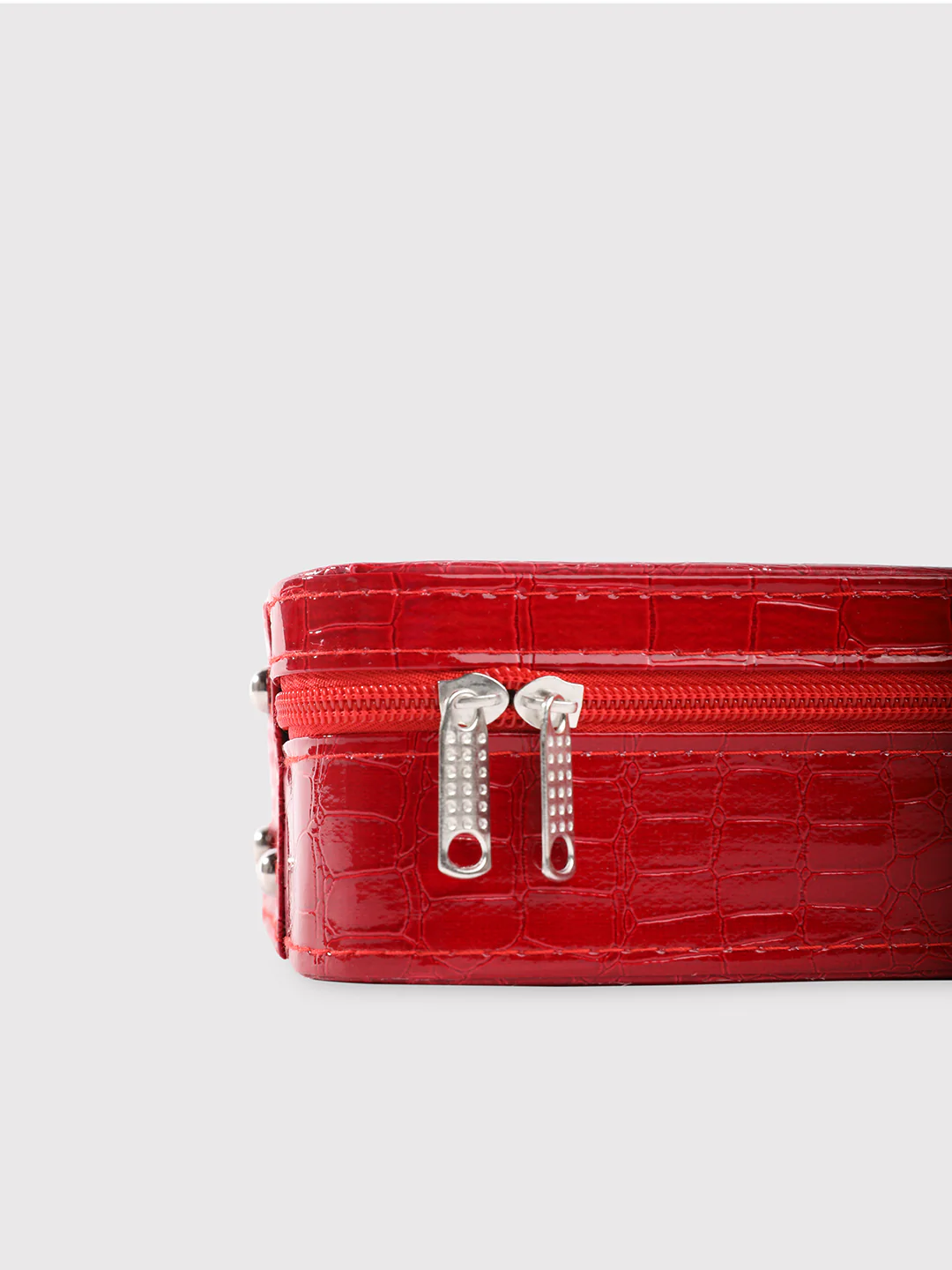Caprese Cortney Small Maroon Vanity Case - Image 7