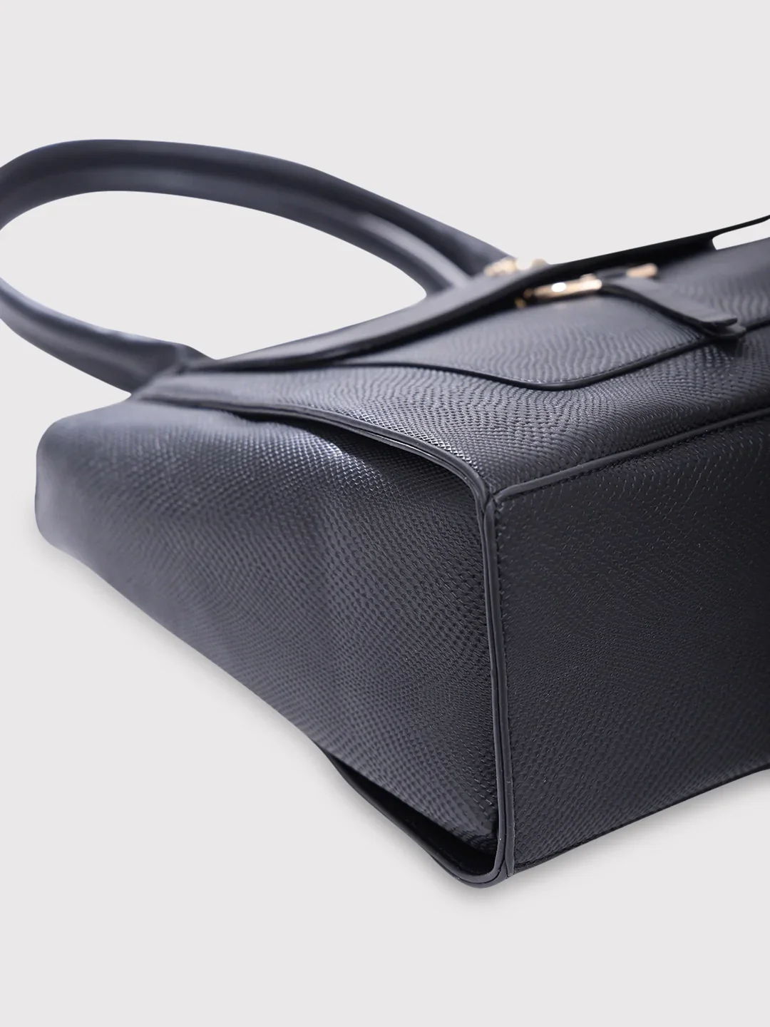Caprese Dakota Large Black Satchel Bag - Image 4