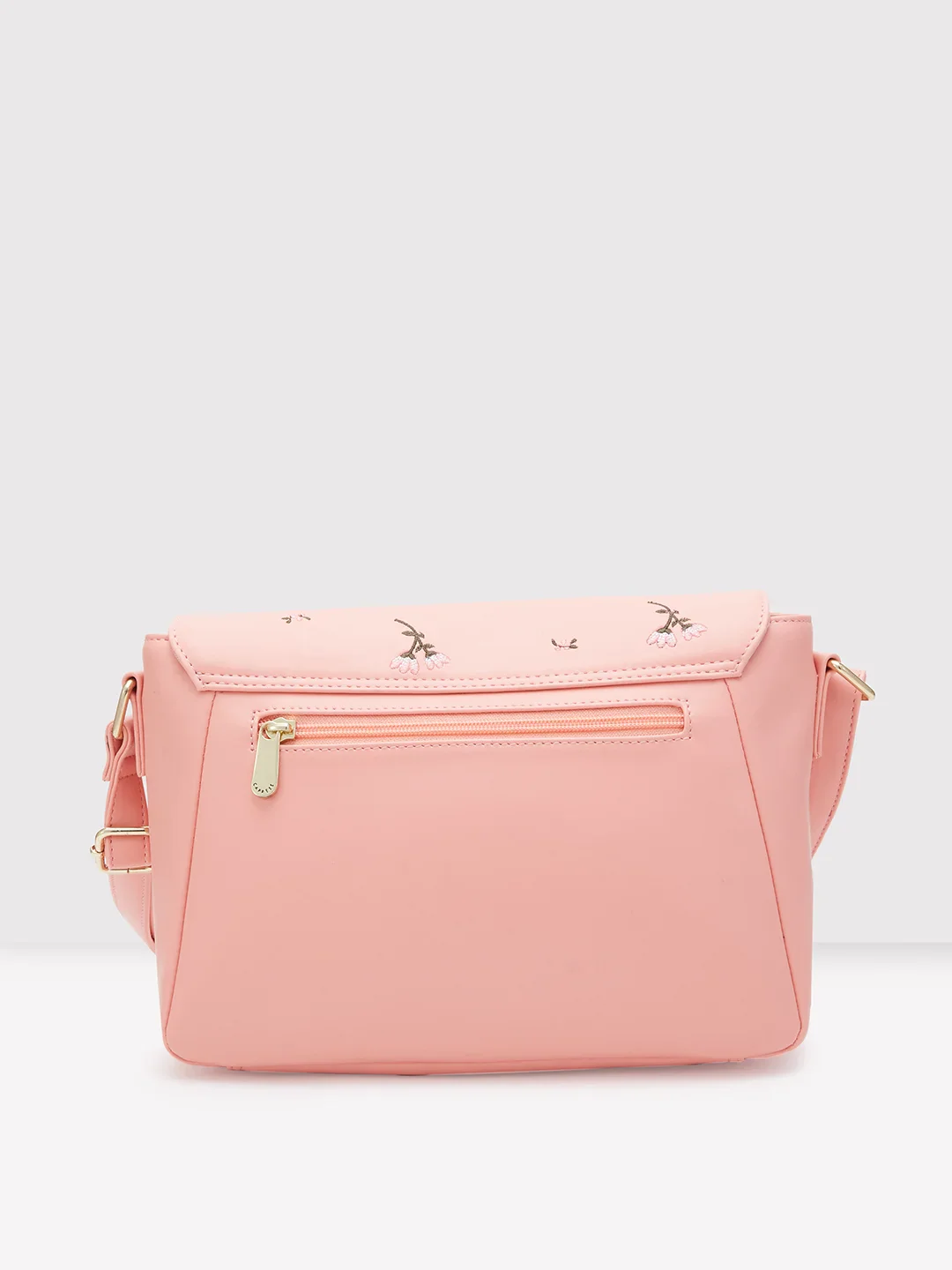 Caprese Dara Large Pink Sling Bag - Image 4