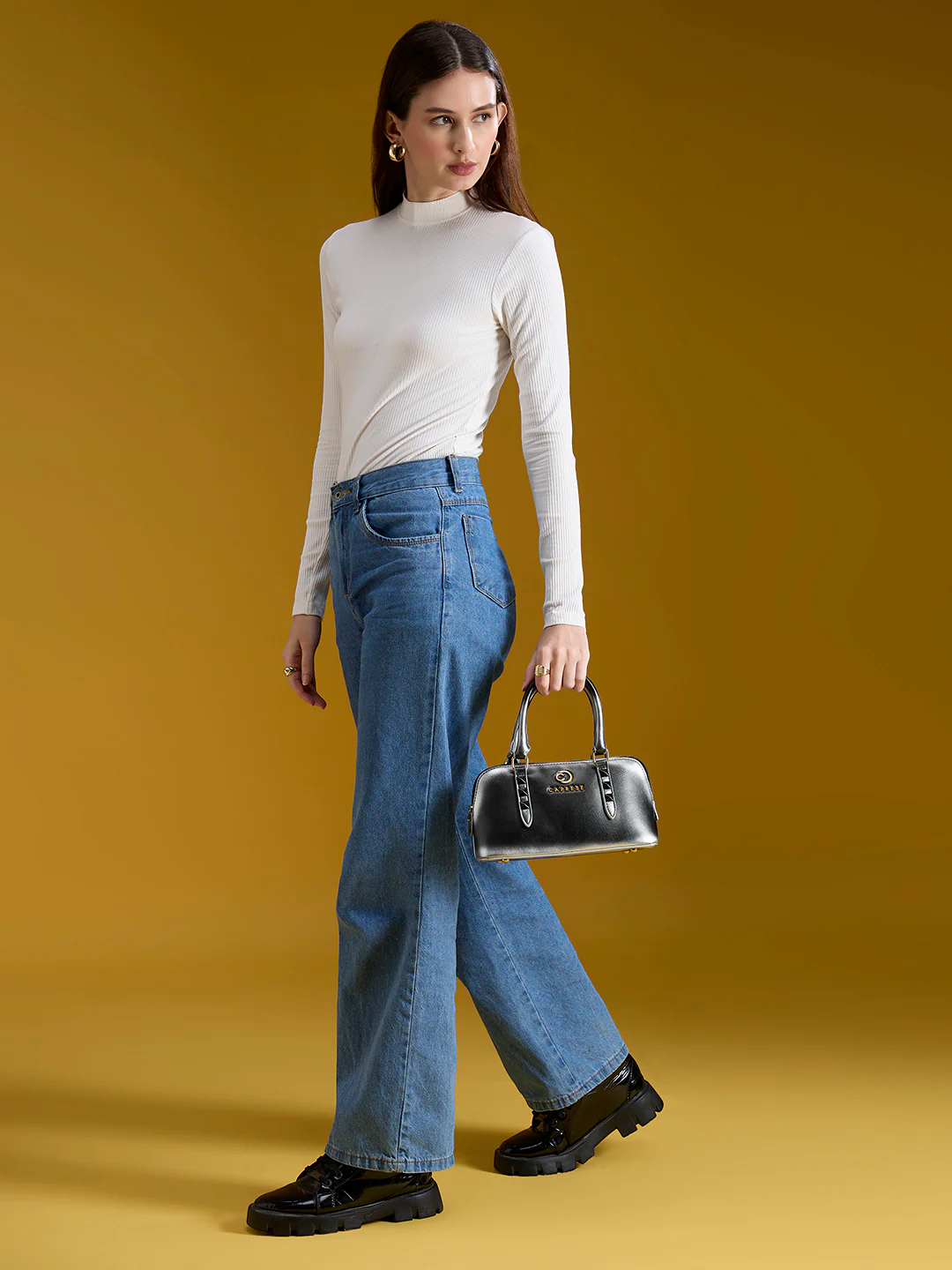 Caprese Dee Small Black Satchel - Image 2