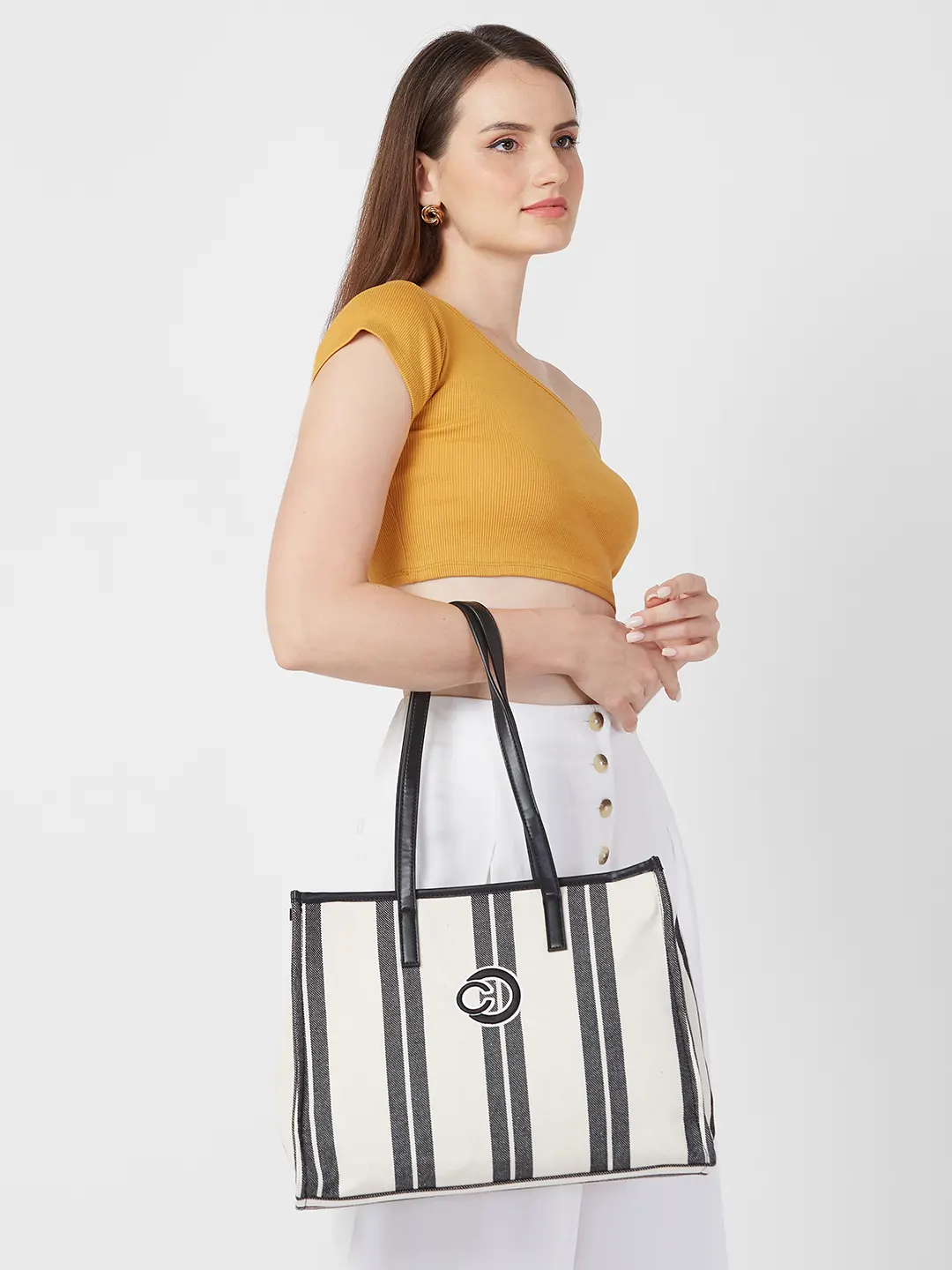 Caprese Dixie Medium Black Tote Bag - Image 12