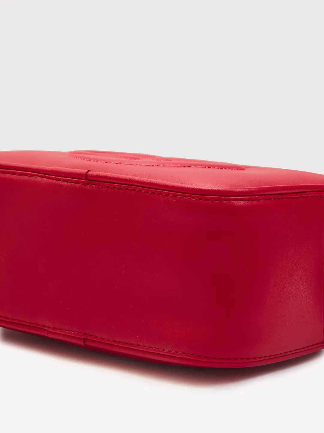 Caprese Dora Medium Burgundy Sling Bag - Image 5