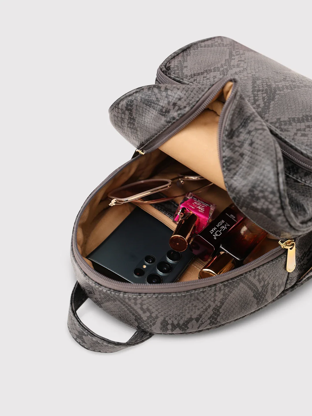 Caprese Draco Small Grey Backpack - Image 9