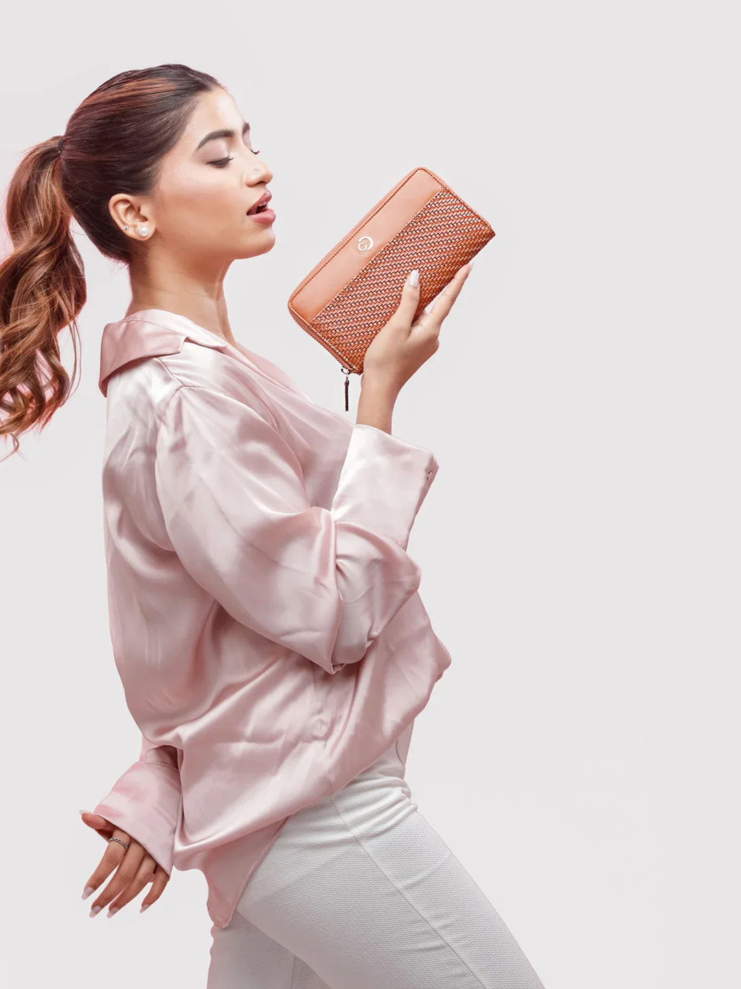 Caprese Emma Large Tan Zip Wallet - Image 9