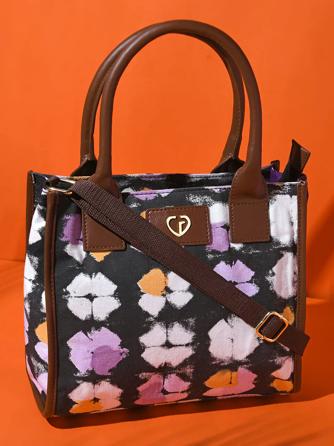 Caprese Enora Small Black Tote Bag - Image 2