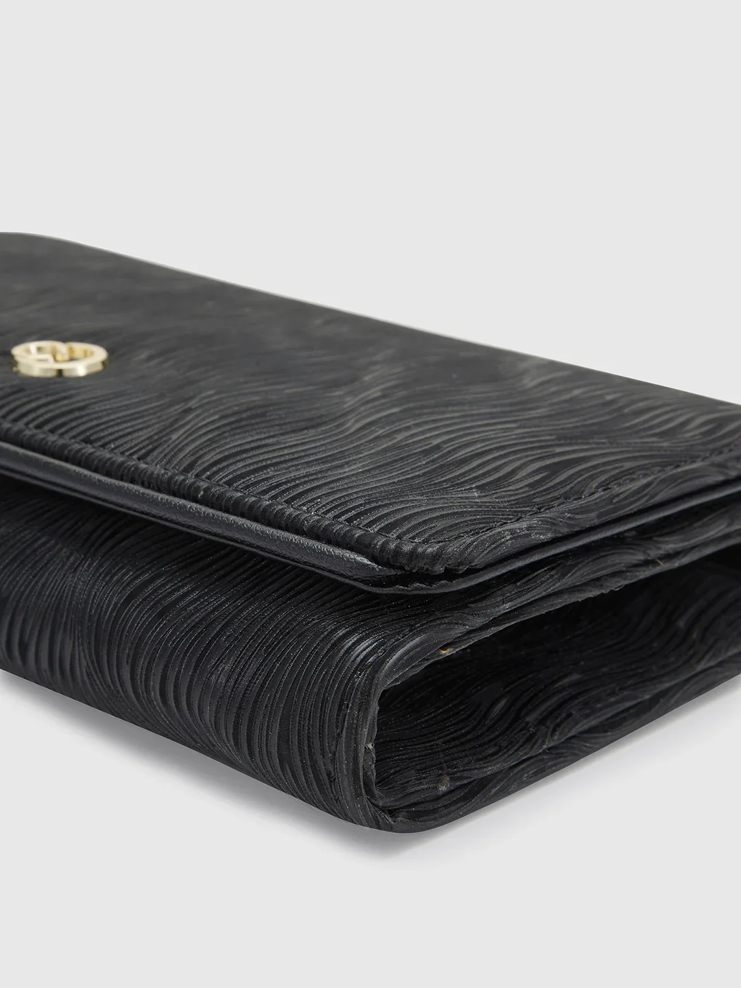 Caprese Eryka Medium Black Clutch - Image 9