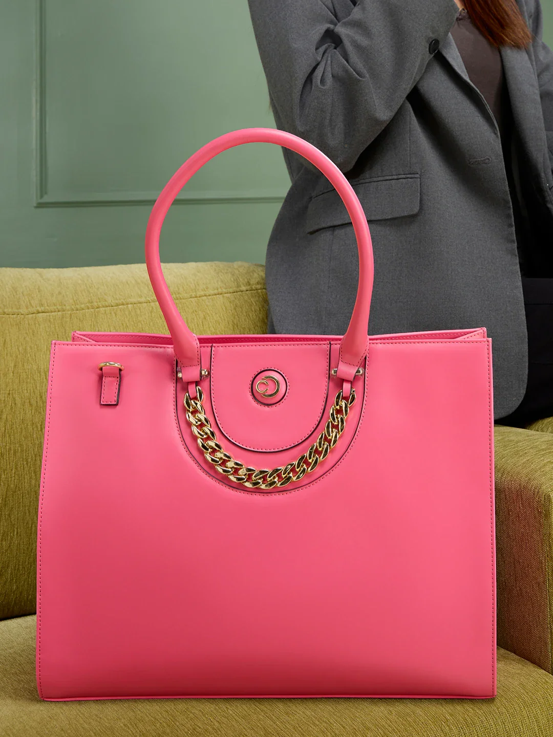 Caprese Giaa Large Fuchsia Laptop Tote Bag - Image 10
