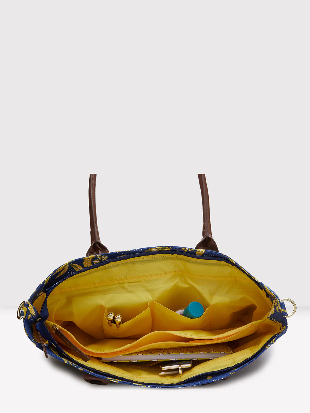 Caprese Hazel Large Blue Tote Bag - Image 7