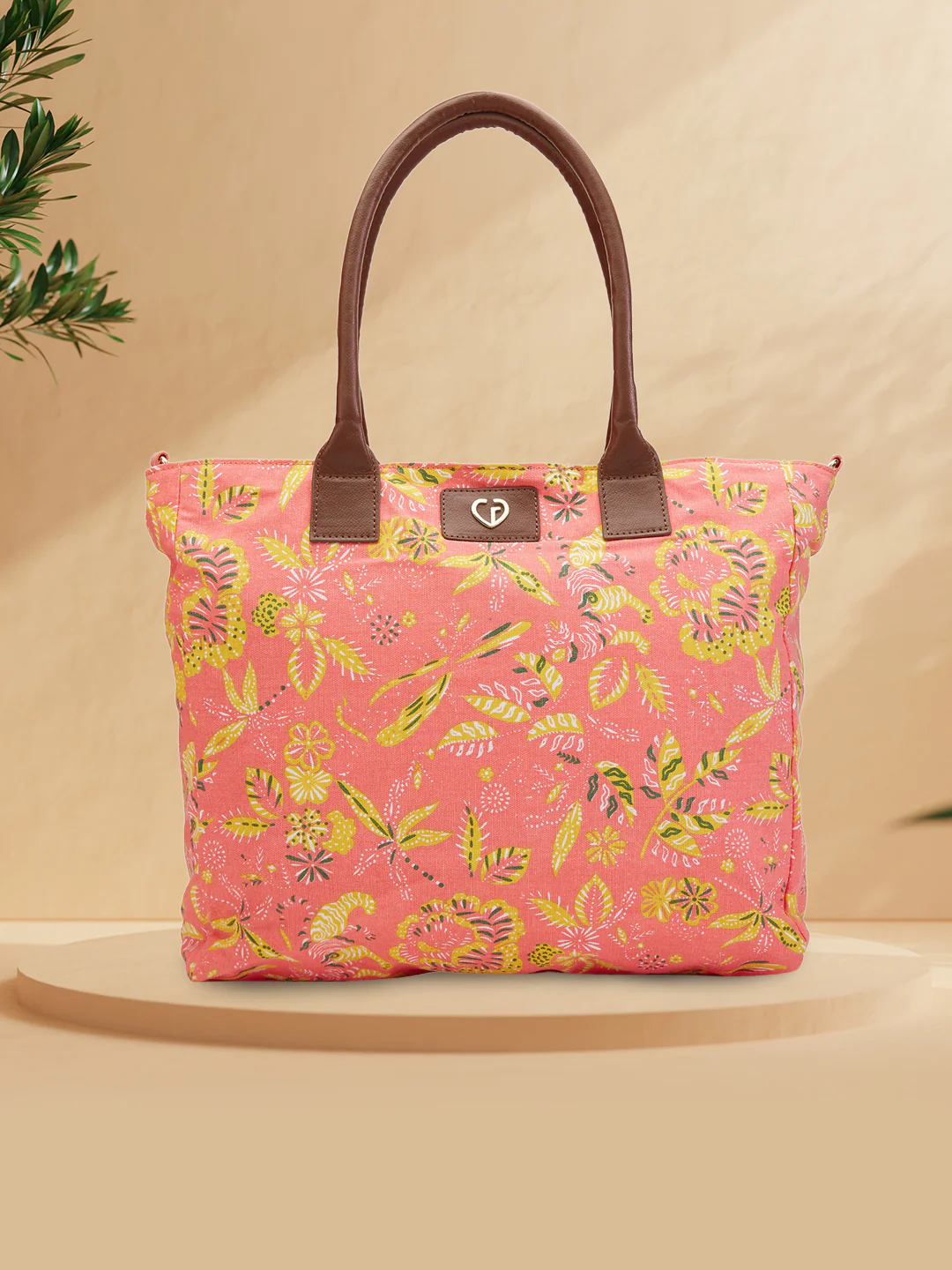 Caprese Hazel Large Coral Tote Bag - Image 2