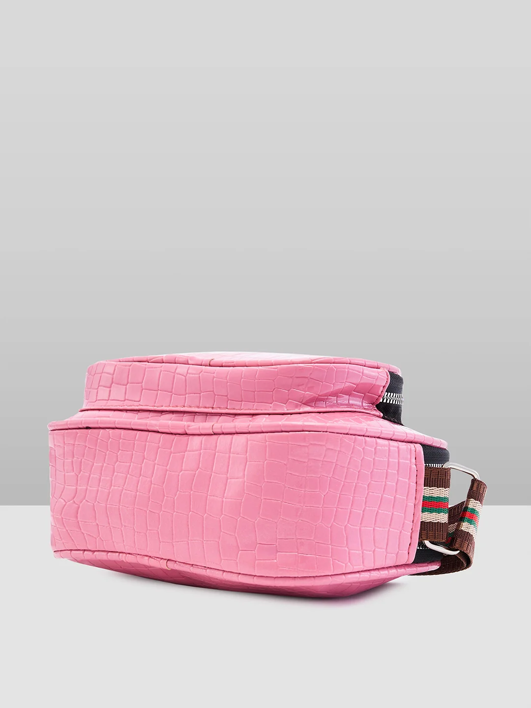 Caprese Hiko Medium Blush Sling Bag - Image 5