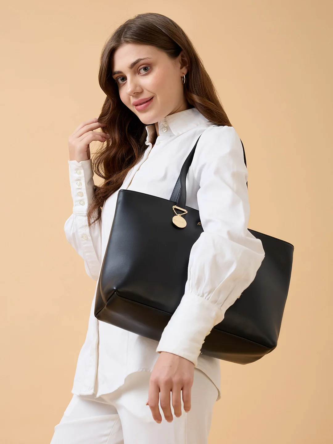 Caprese Imisi Medium Black Tote Bag - Image 7