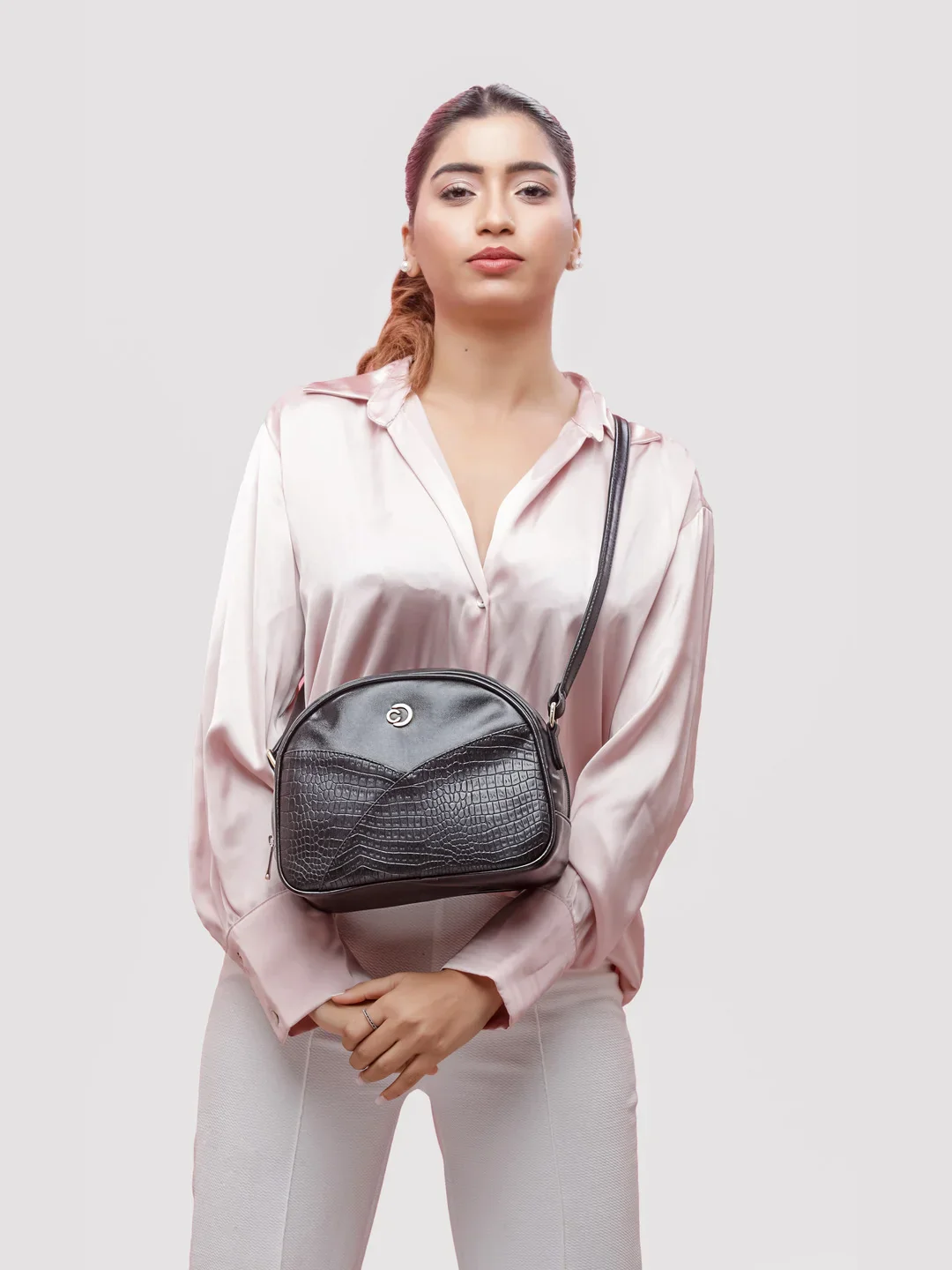 Caprese January Medium Black Sling Bag - Image 2