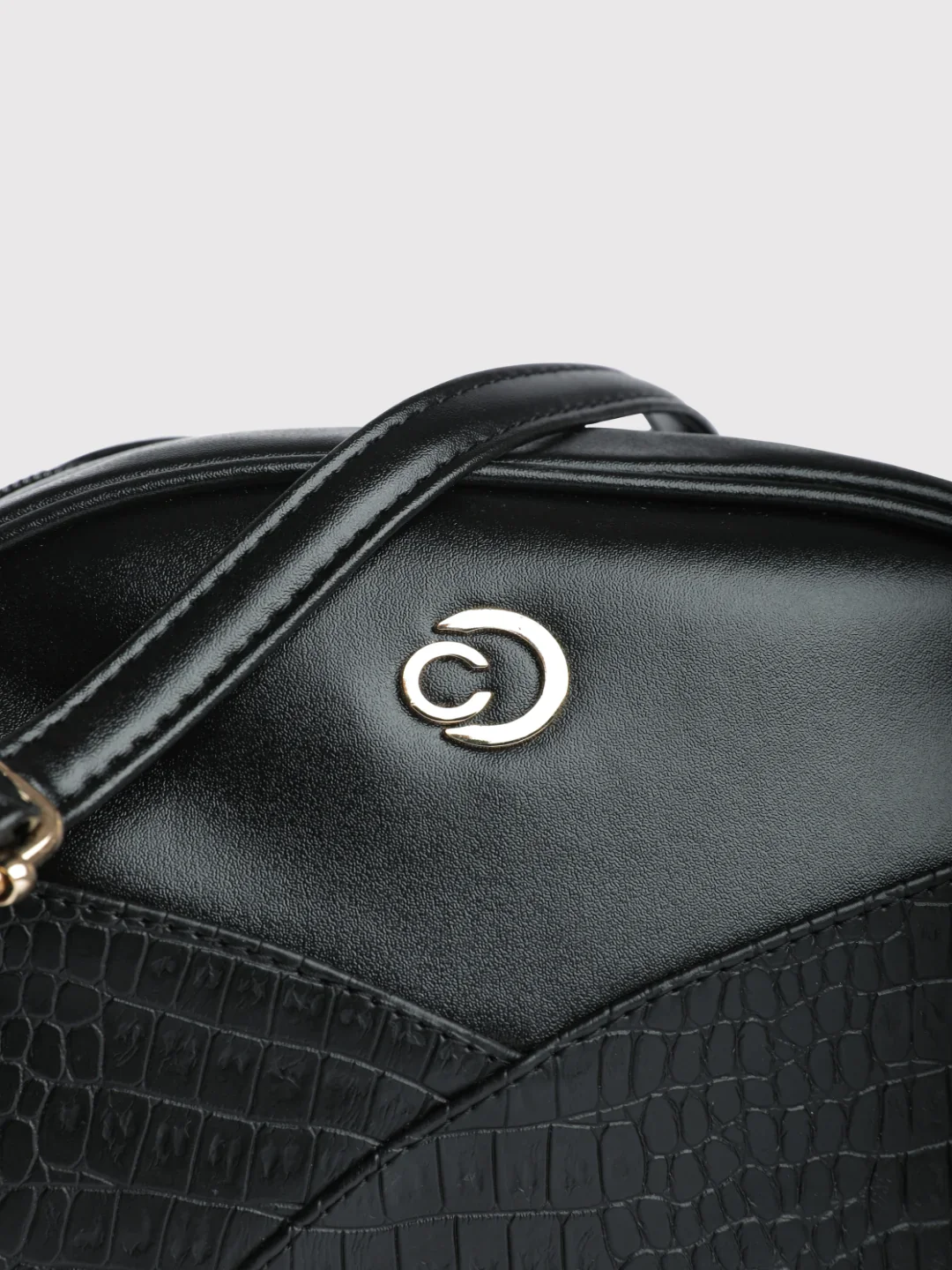 Caprese January Medium Black Sling Bag - Image 4