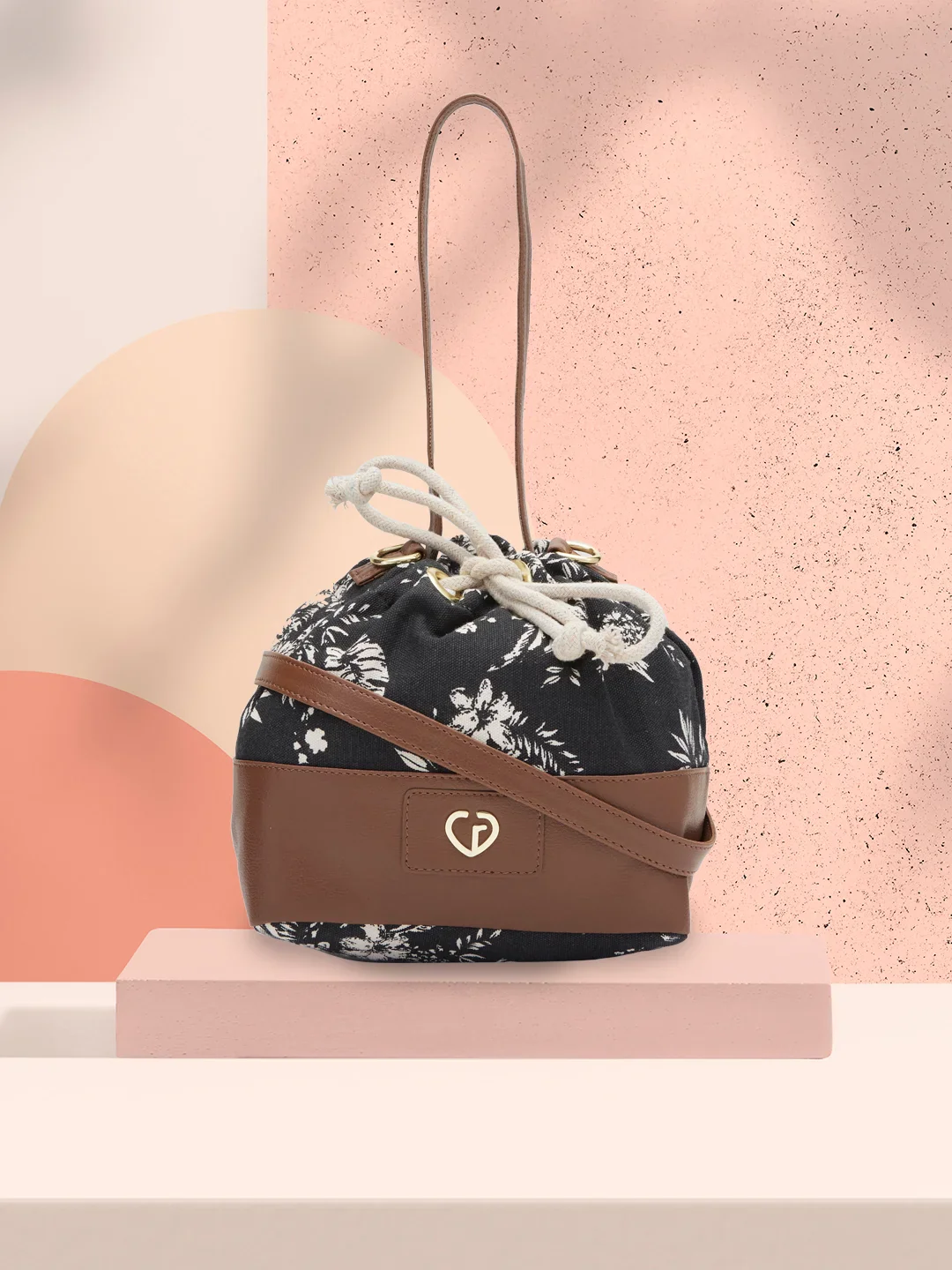 Caprese Kendall Large Black Sling Bag - Image 2