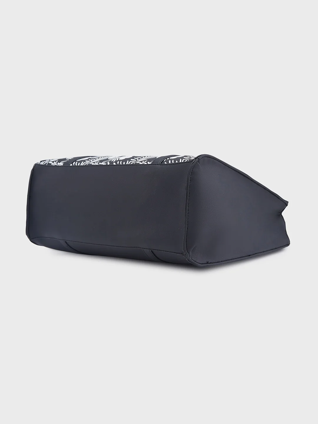 Caprese Lively Medium Black Tote Bag - Image 5