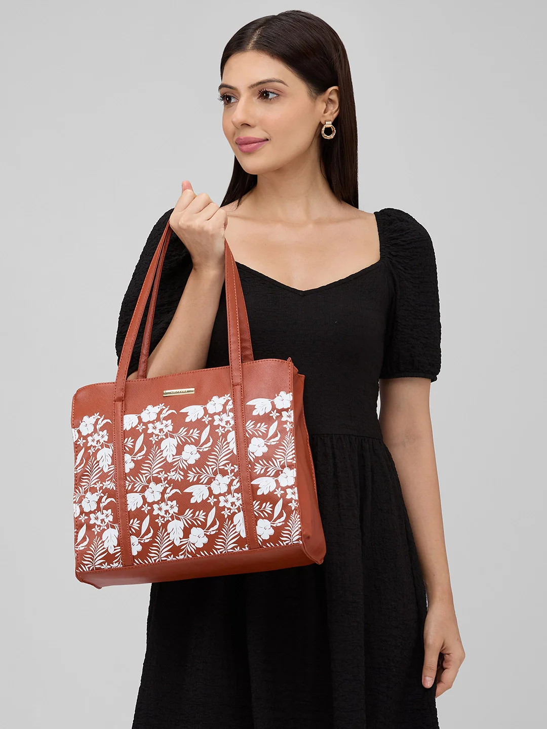Caprese Lively Medium Dusty Coral Tote Bag - Image 9