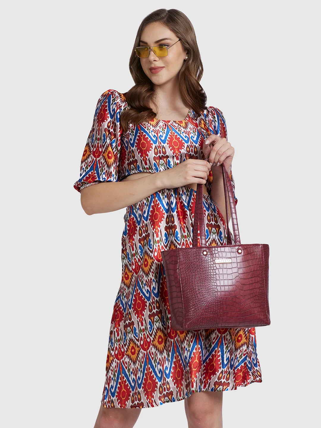 Caprese Luciana Medium Plum Tote Bag - Image 12