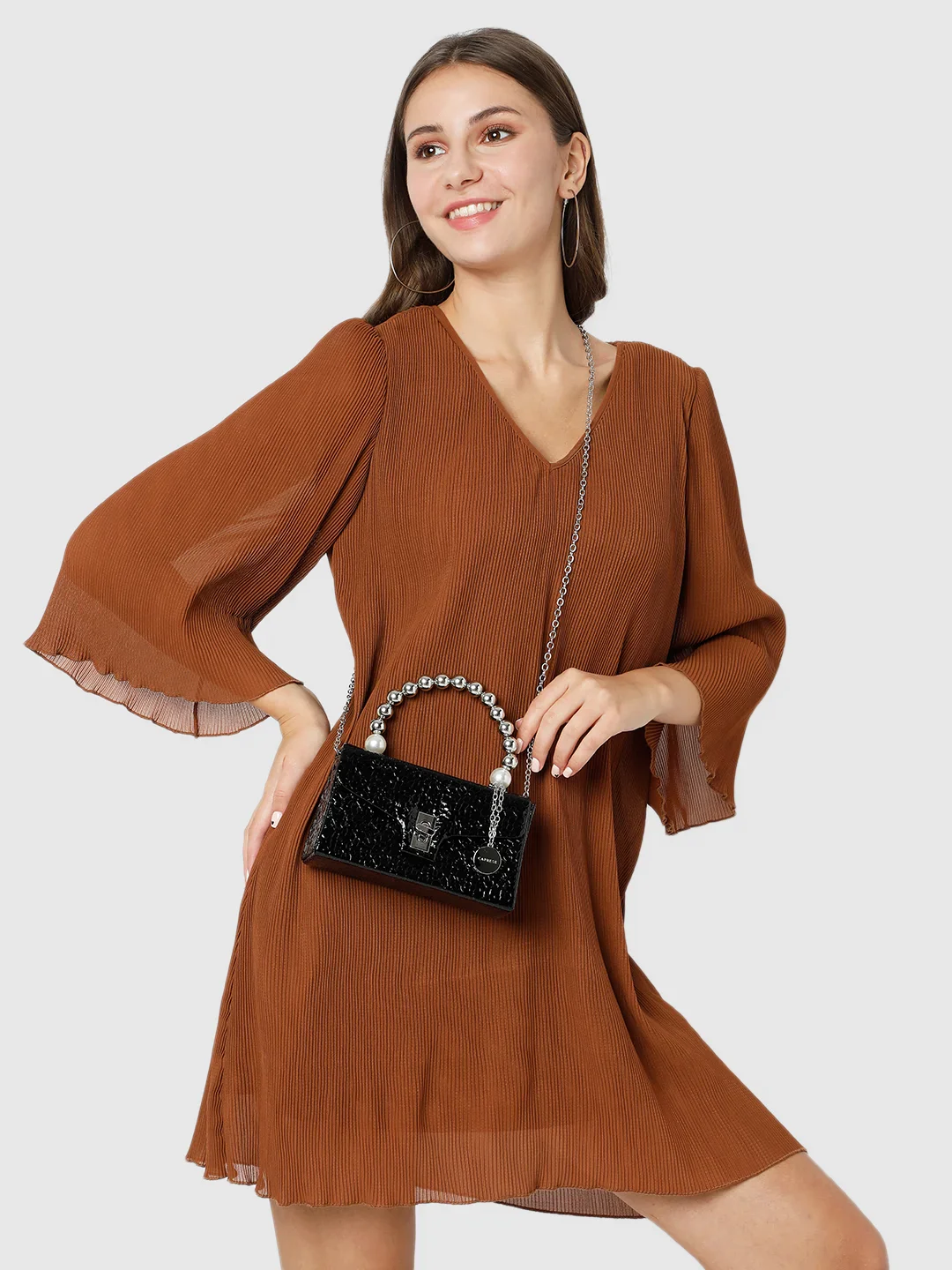 Caprese Lucy Small Black Clutch - Image 4