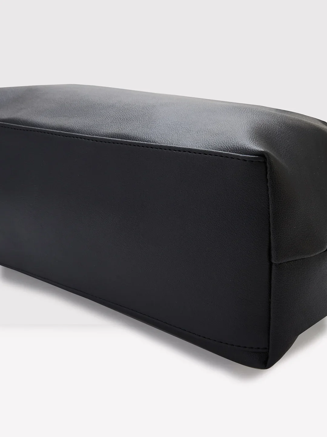 Caprese Lyla Large Black Tote Bag - Image 7