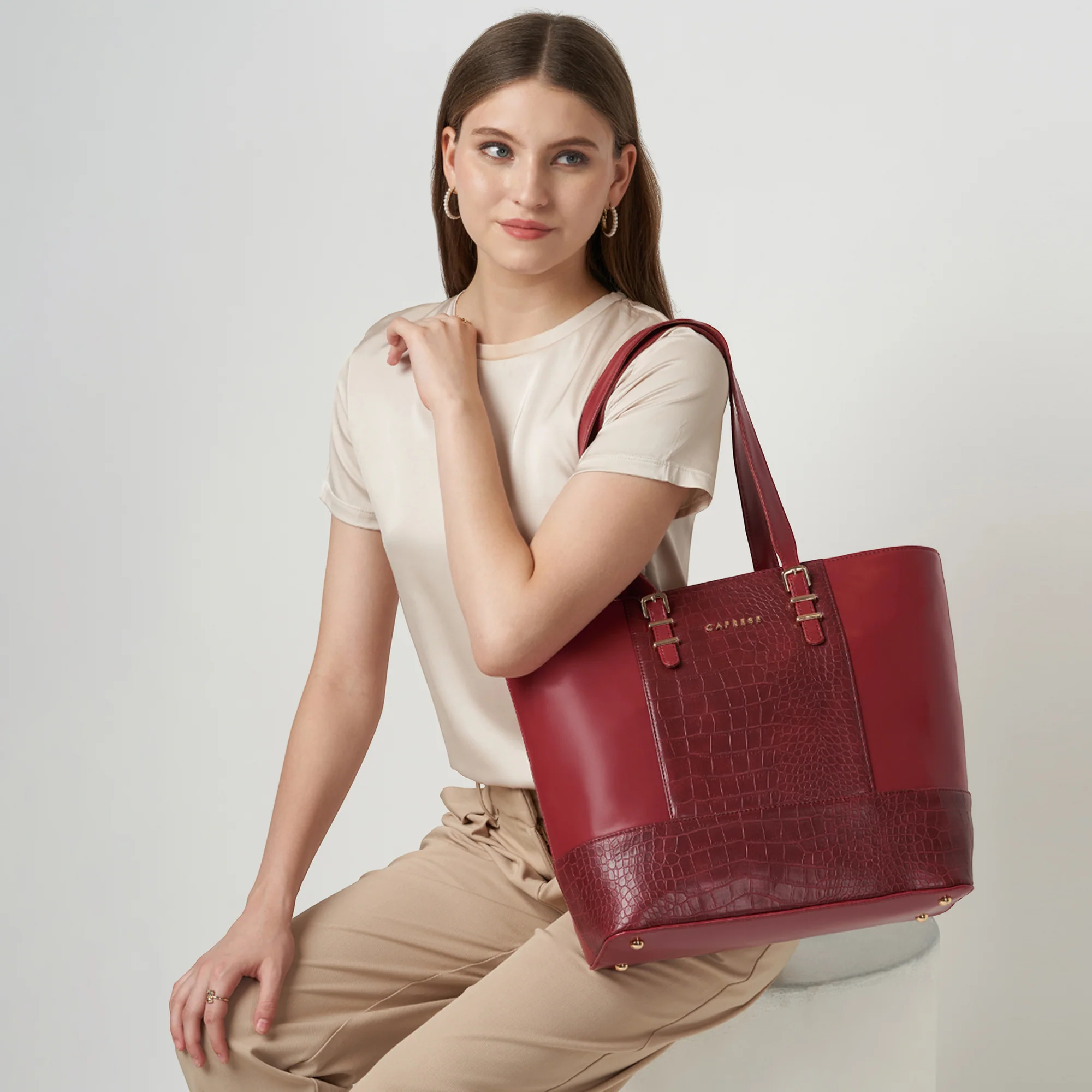 Caprese  Macie Large Cherry Lacquer Tote Bag - Image 9