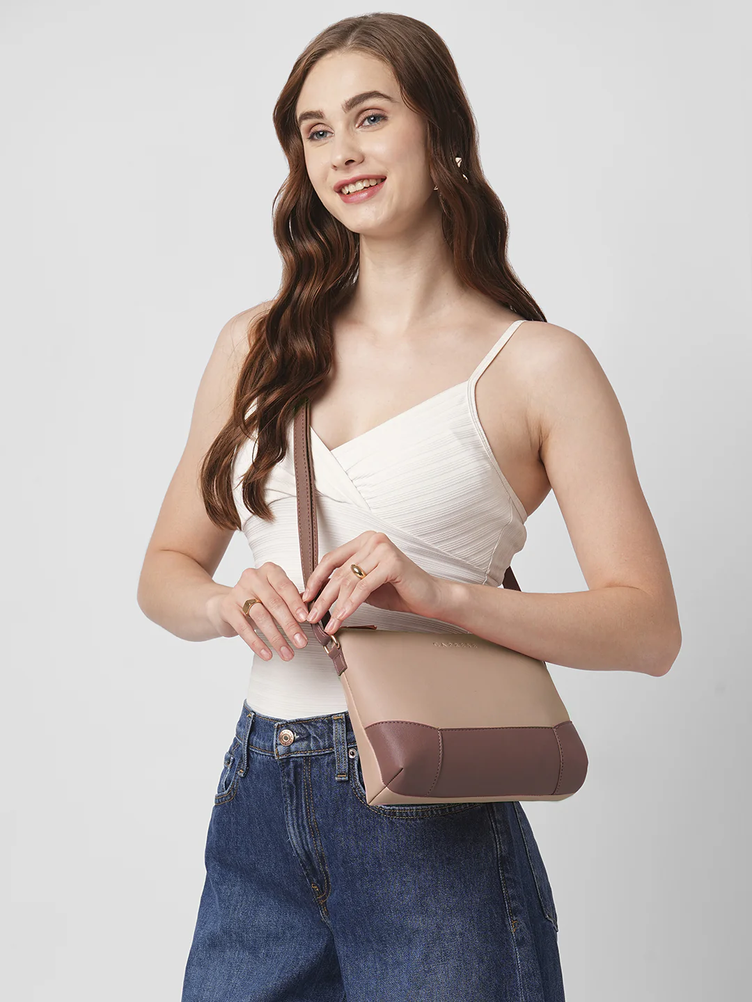 Caprese Mazie Large Pink & Blush Sling Bag - Image 2