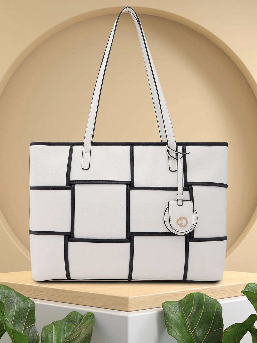 Caprese Modica Medium White Tote Bag - Image 3