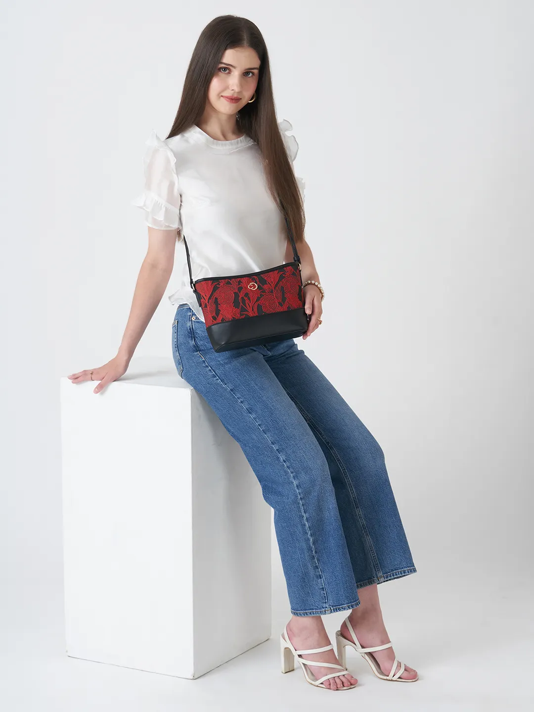 Caprese Nora Medium Red Sling Bag - Image 7
