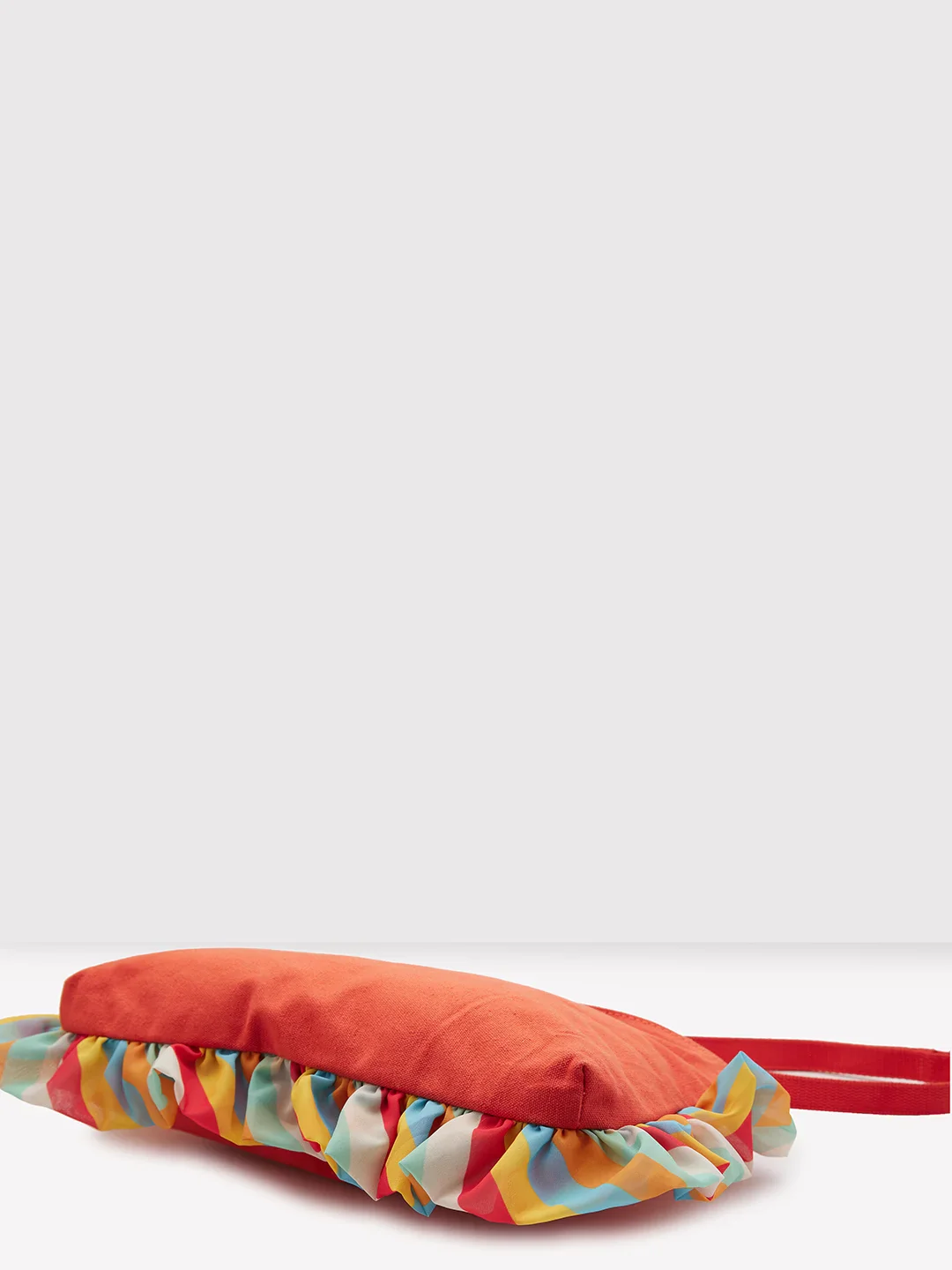 Caprese Oakley Large Red Sling Bag - Image 6