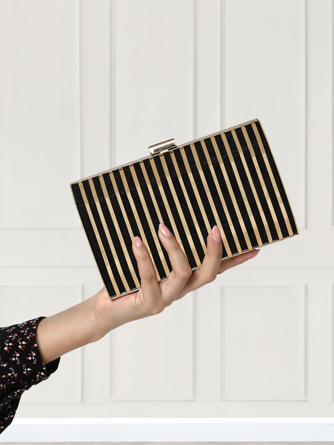 Caprese Party Carly Small Black Clutch - Image 3