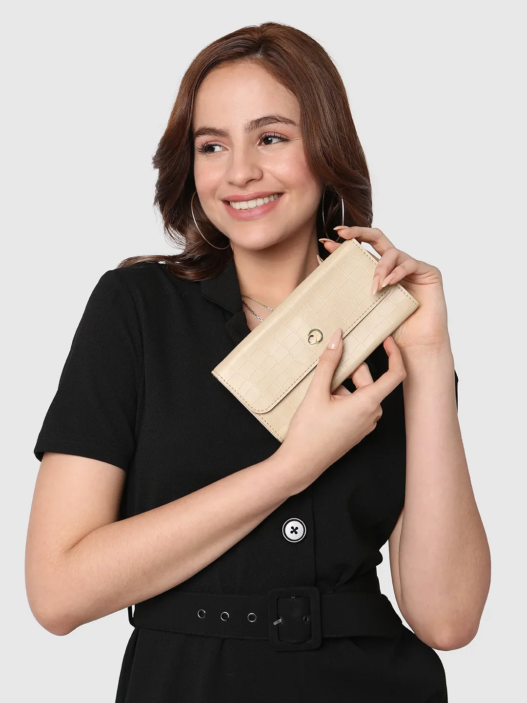 Caprese Paula Medium Beige Wallet - Image 3