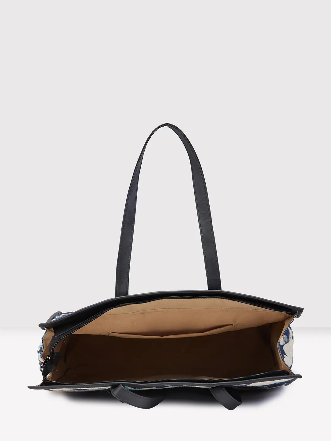 Caprese Poppy Medium Printed Dark Blue Tote Bag - Image 8