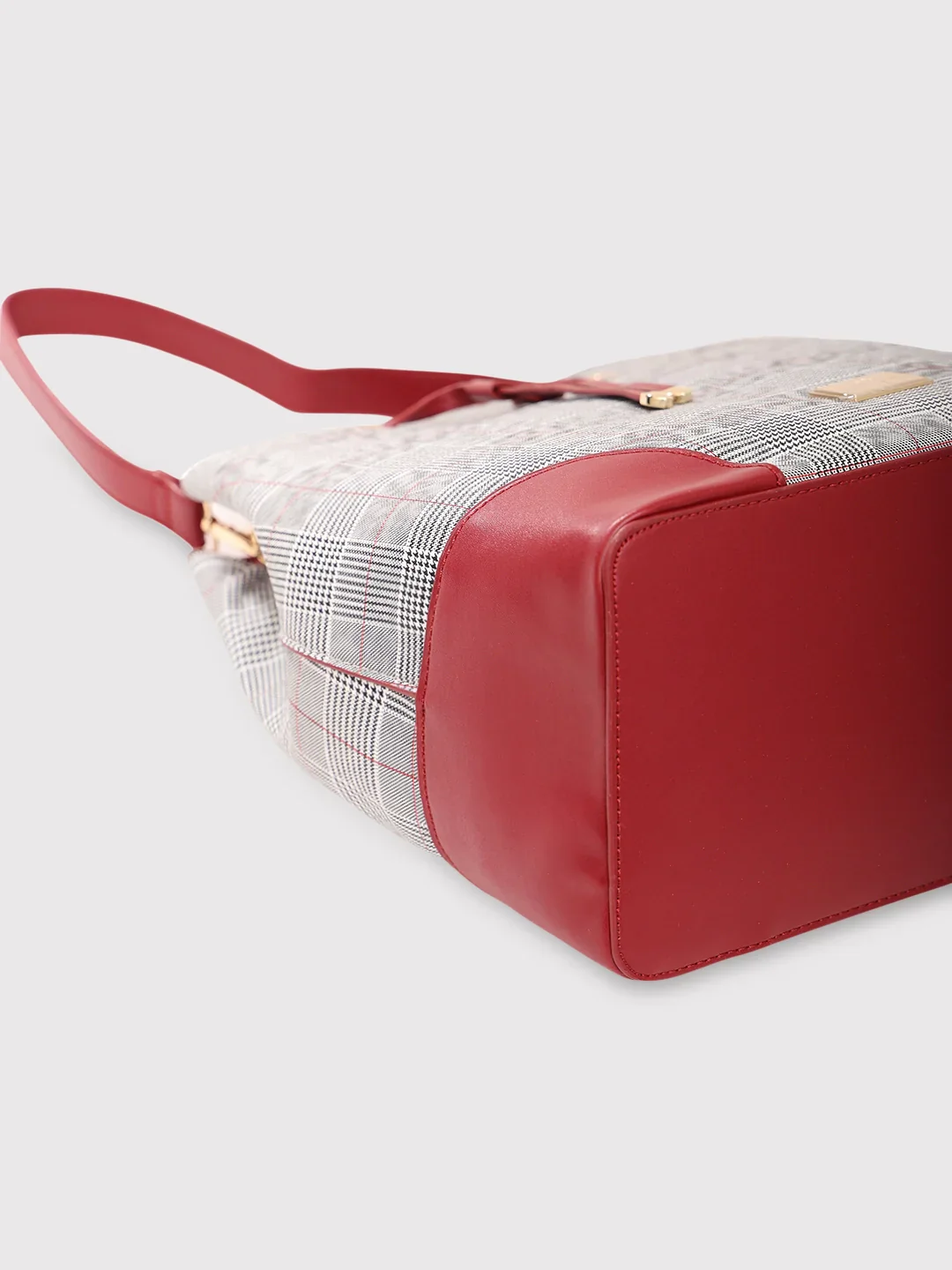Caprese Remi Large Red Satchel Bag - Image 6