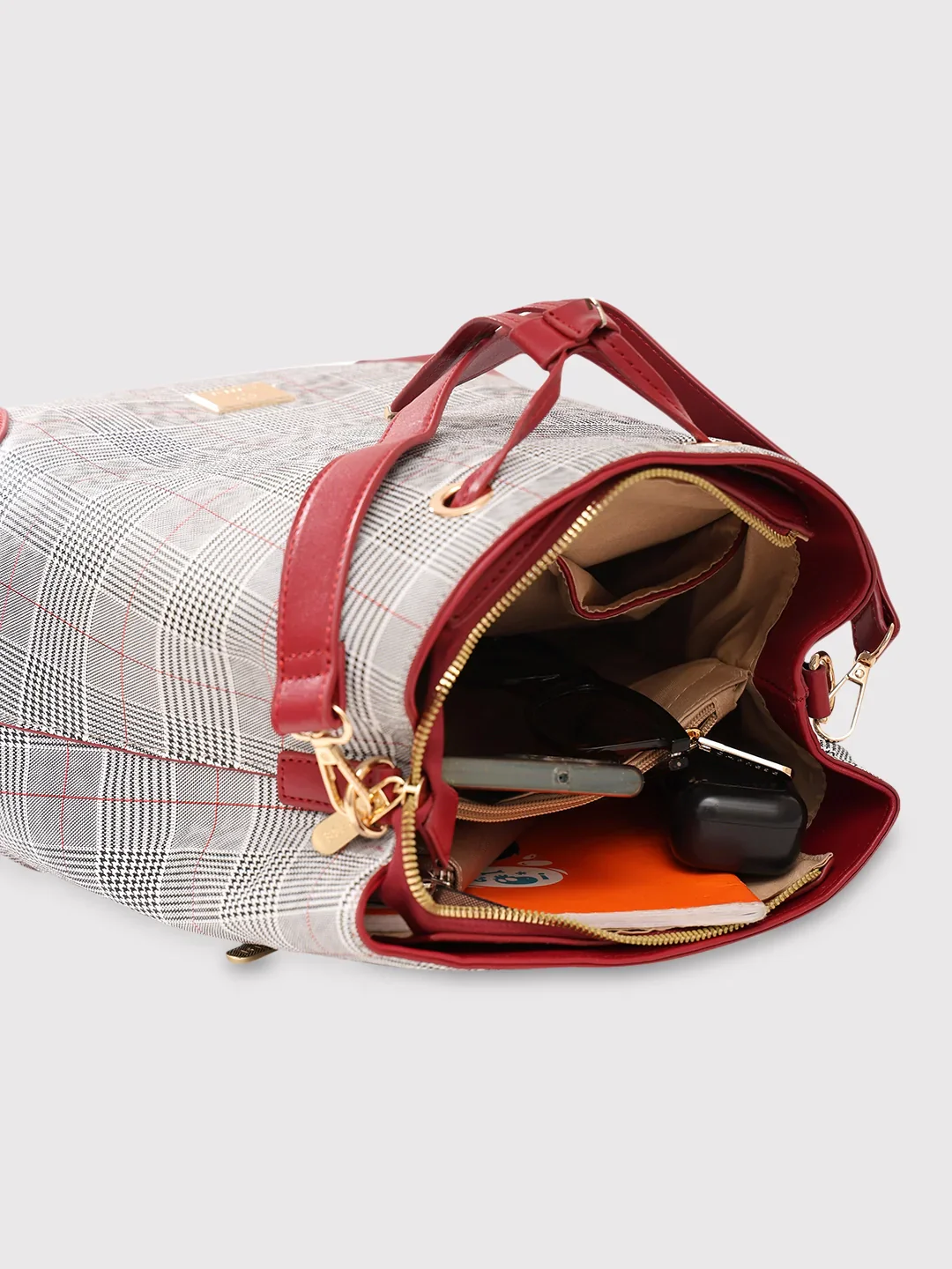 Caprese Remi Large Red Satchel Bag - Image 9