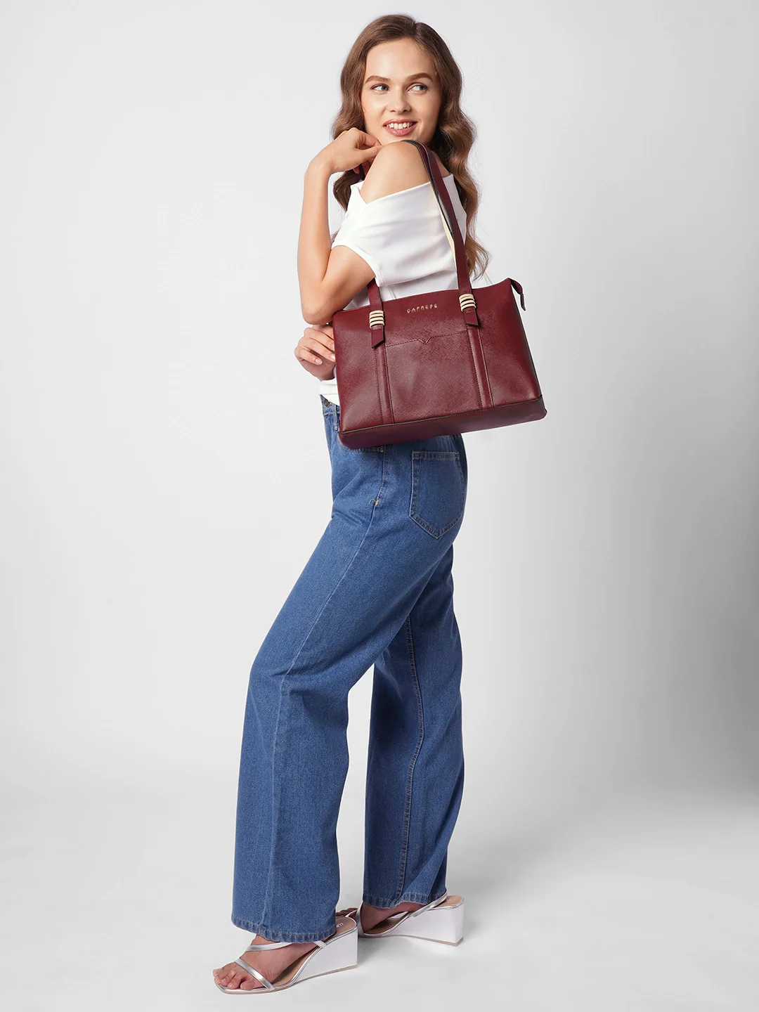 Caprese Roma Large Red Tote Bag - Image 8