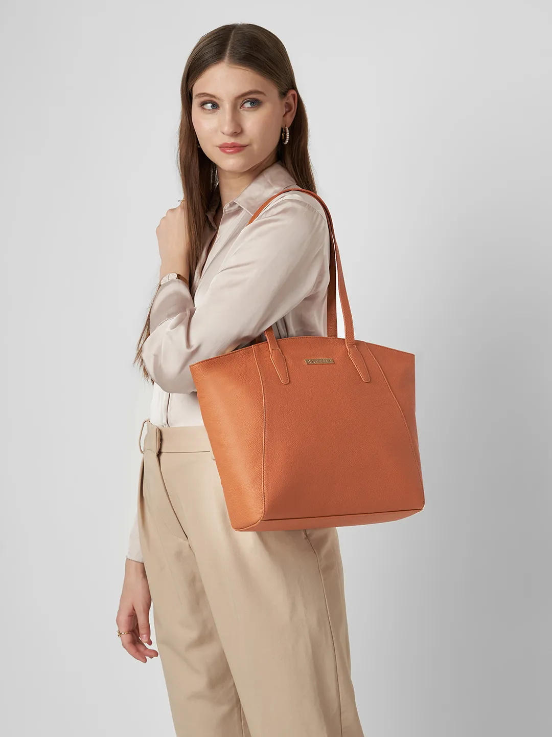 Caprese Ruby Large Tan Tote Bag - Image 2