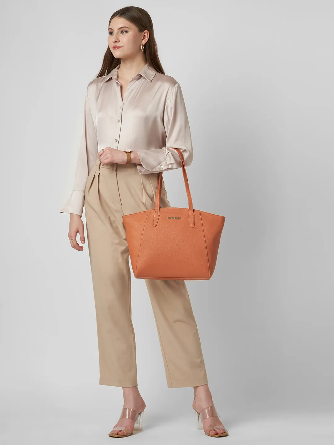 Caprese Ruby Large Tan Tote Bag - Image 8