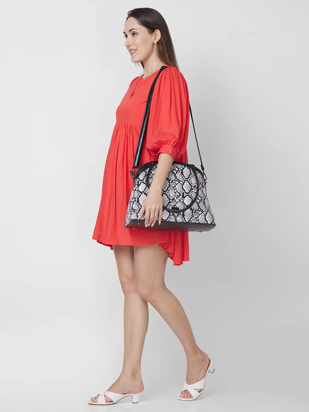 Caprese Saylor Large Black Satchel Bag - Image 14