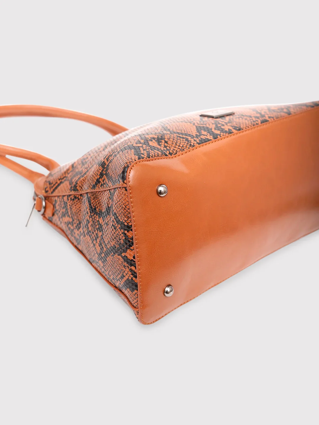 Caprese Saylor Large Tan Satchel Bag - Image 8