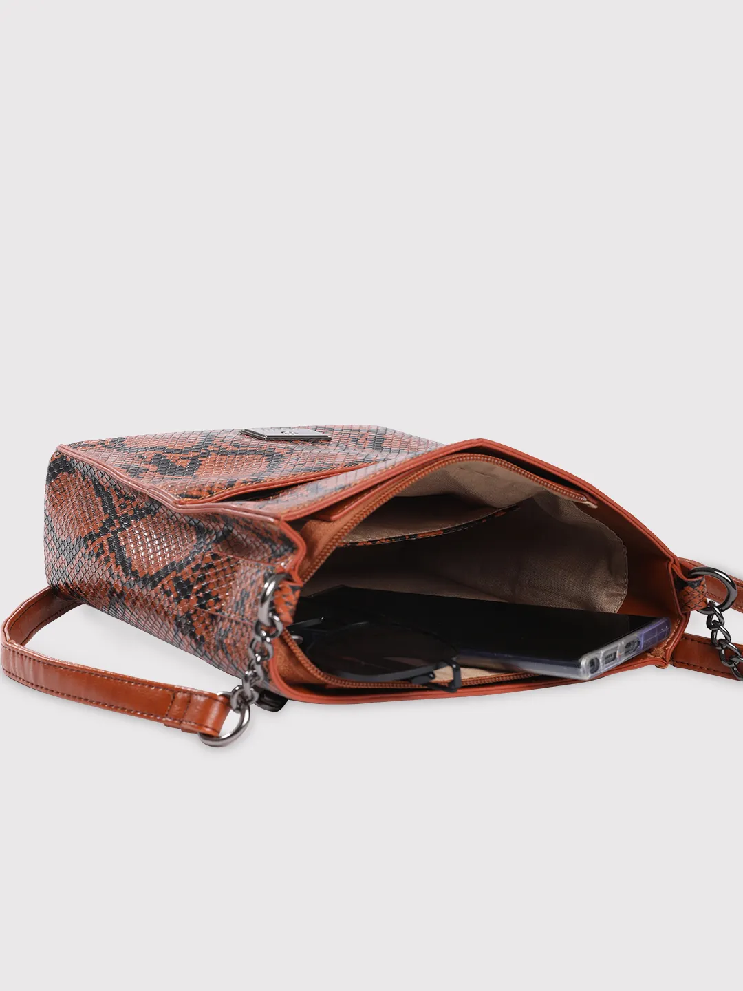 Caprese Saylor Small Tan Sling Bag - Image 7