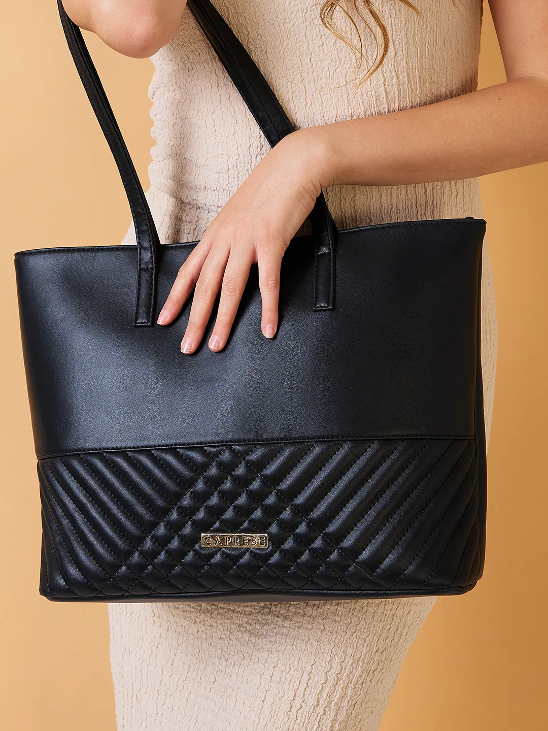 Caprese Serene Medium Black Tote Bag - Image 10